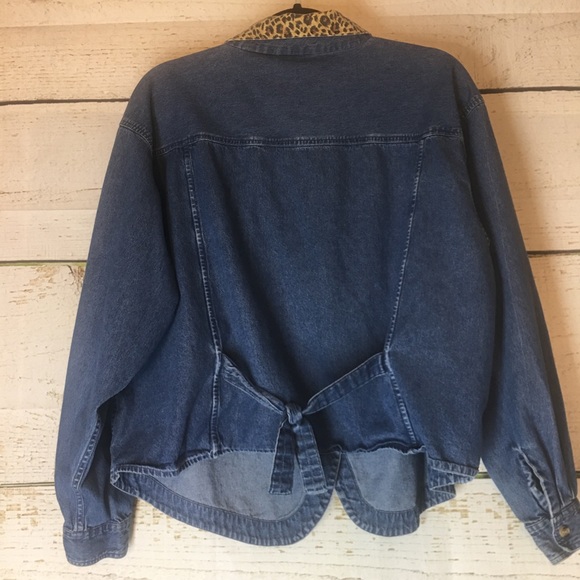 LEOPARD CAT DENIM TOP Jacket Shacket Size 20 but fits like an XL - Picture 14 of 14